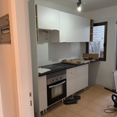 Montaje completo de cocina.
